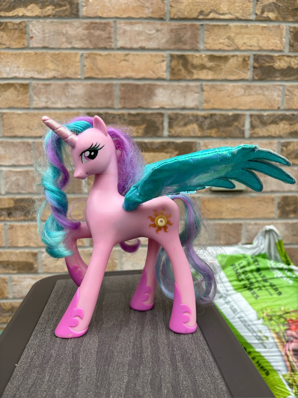 MY LITTLE PONY Friendship is Magic TALKING PINK PRINCESS CELESTIA 8" Plastic Toy